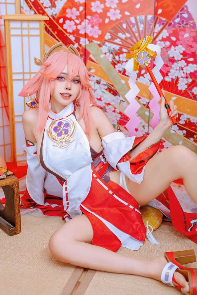 Những bộ ảnh cosplay Genshin Impact “bỏng mắt” giới hạn người nhìn