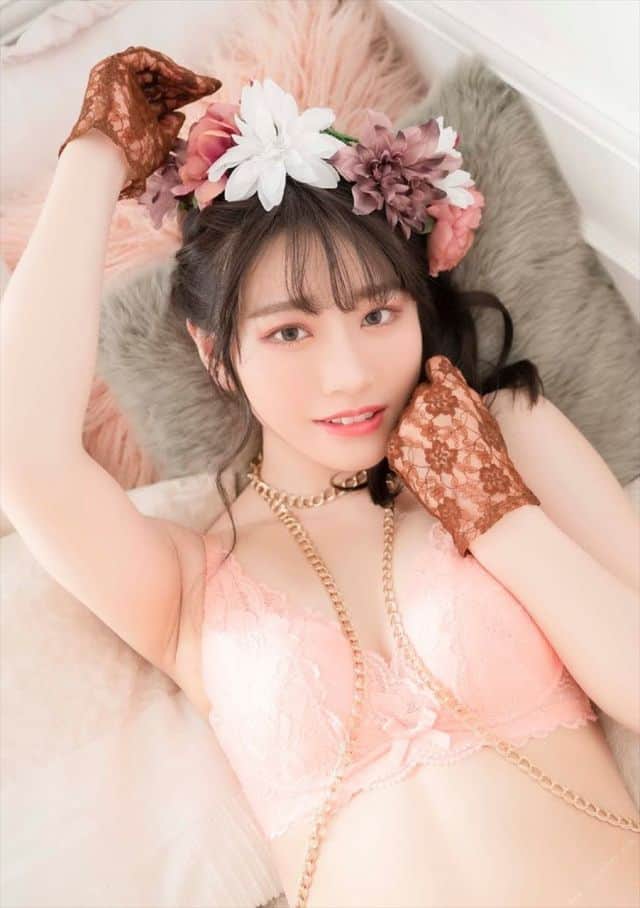 Saika Kawakita - Đối thủ đáng gờm của Idol Yua Mikami là ai?